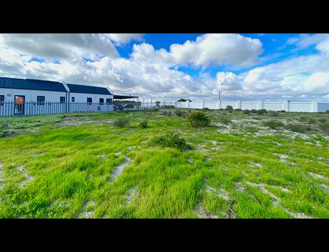 654M² VACANT LAND FOR SALE IN LAAIPLEK